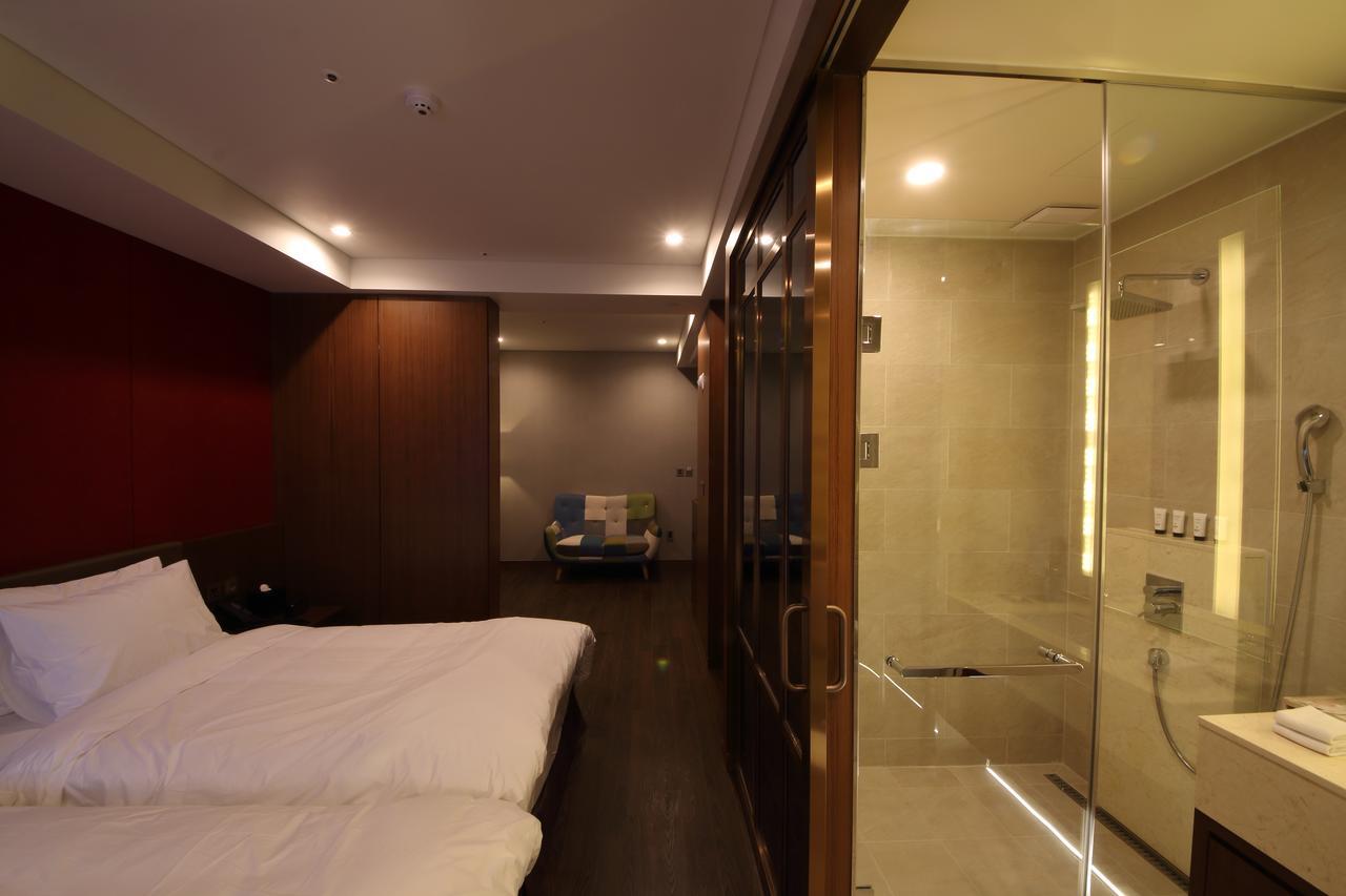 Benikea The H Hotel Hwaseong Экстерьер фото