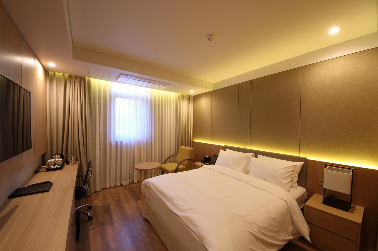 Benikea The H Hotel Hwaseong Экстерьер фото