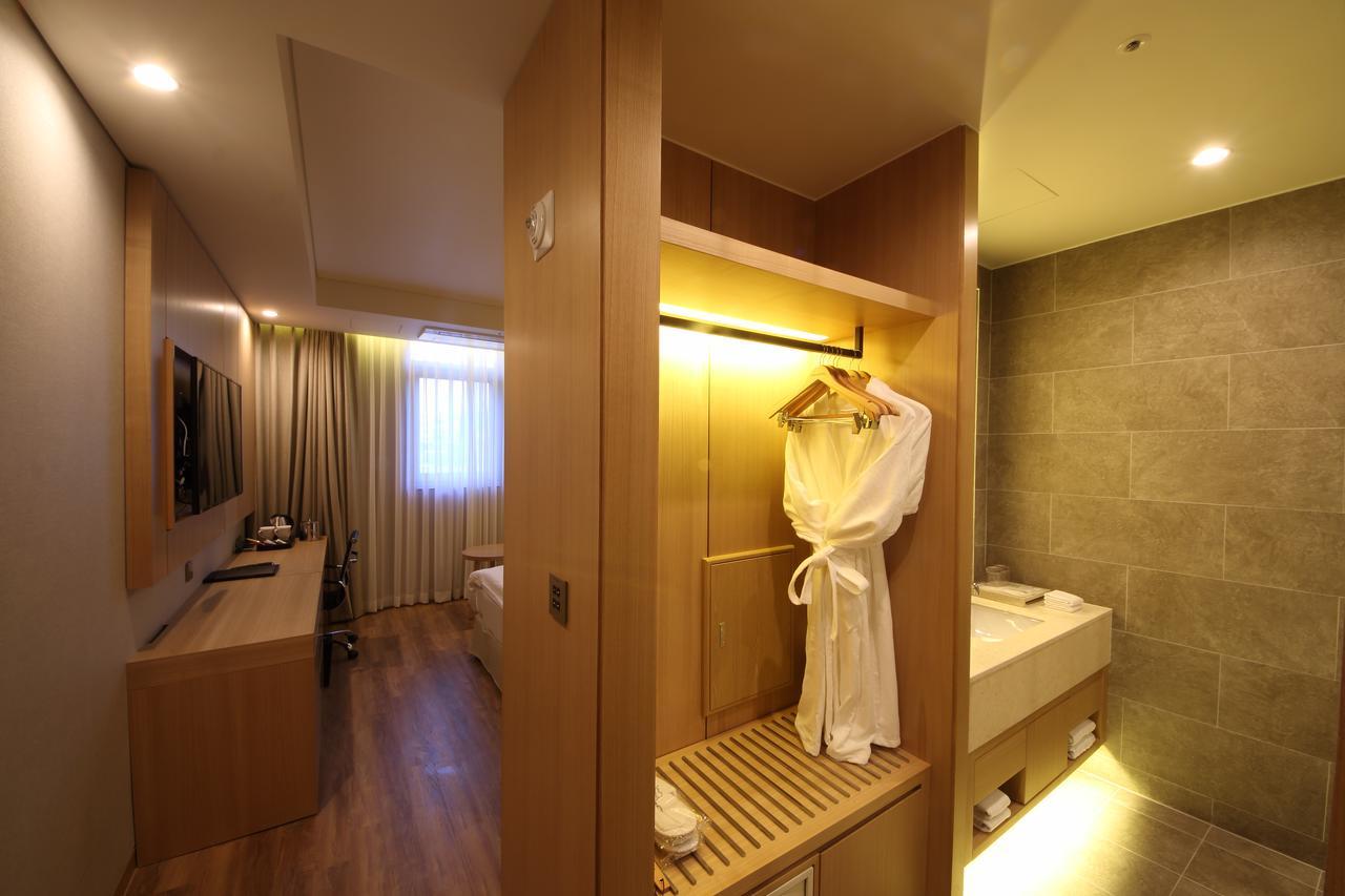Benikea The H Hotel Hwaseong Экстерьер фото