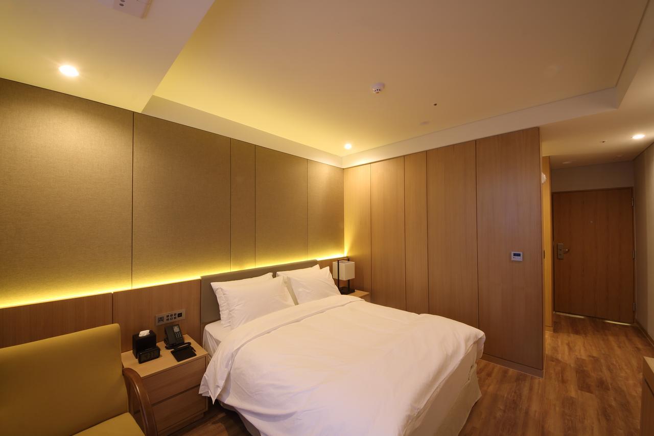 Benikea The H Hotel Hwaseong Экстерьер фото